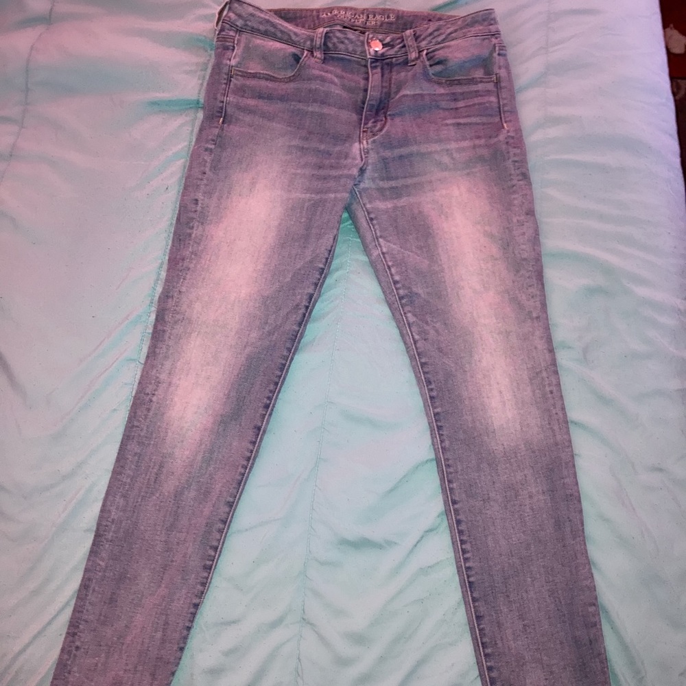 Light washed skinny jeans